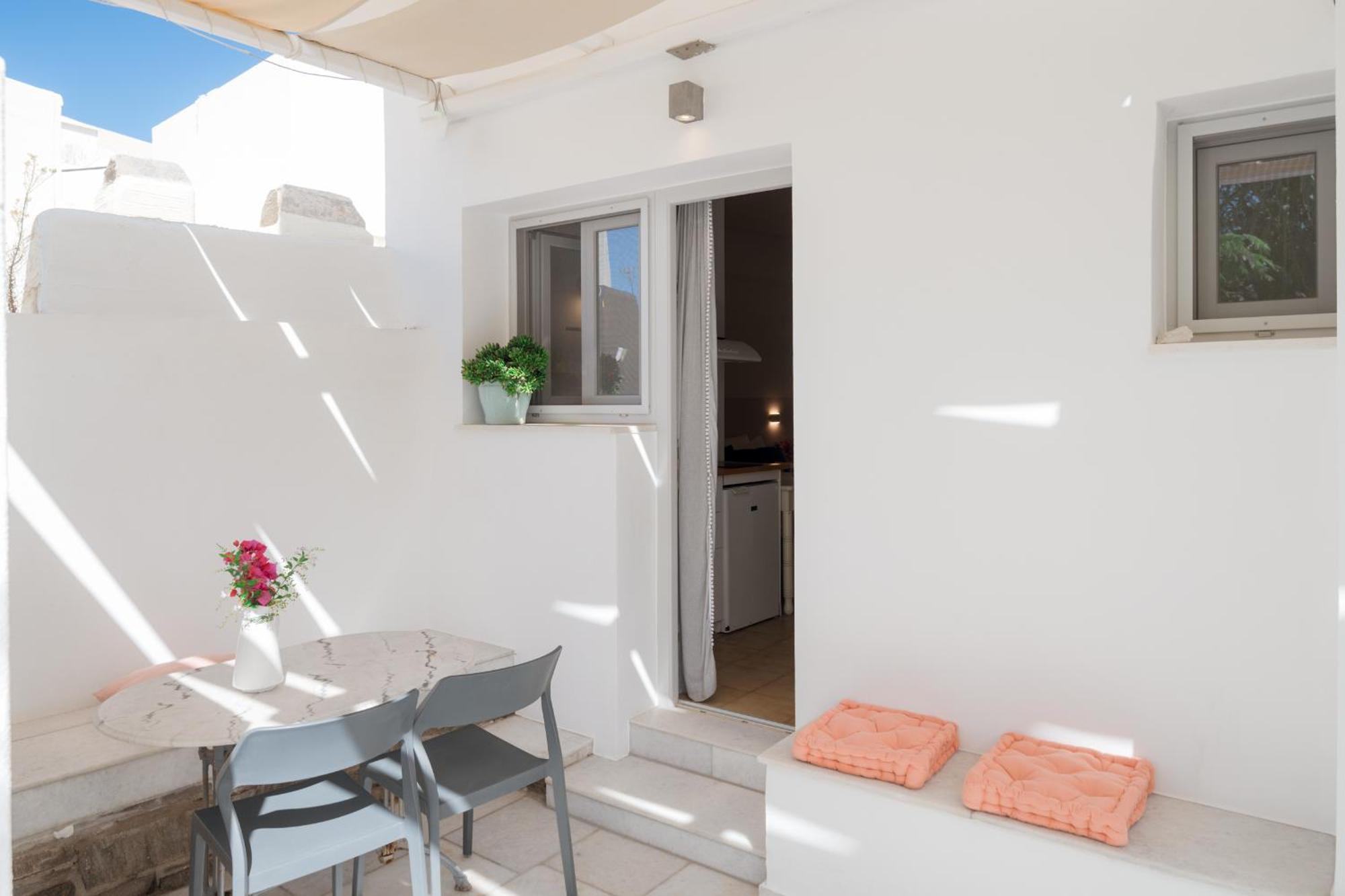 Nautilus Apartments Парос Екстериор снимка