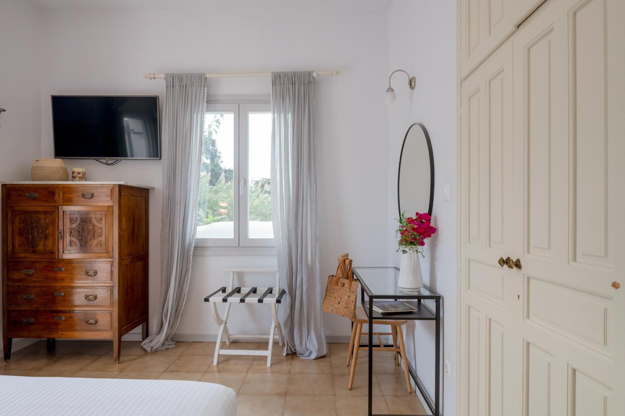 Nautilus Apartments Парос Екстериор снимка