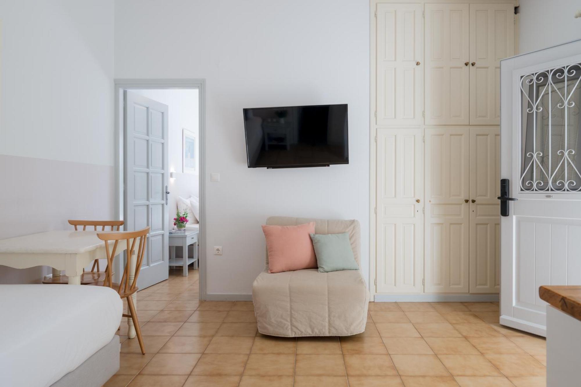 Nautilus Apartments Парос Екстериор снимка