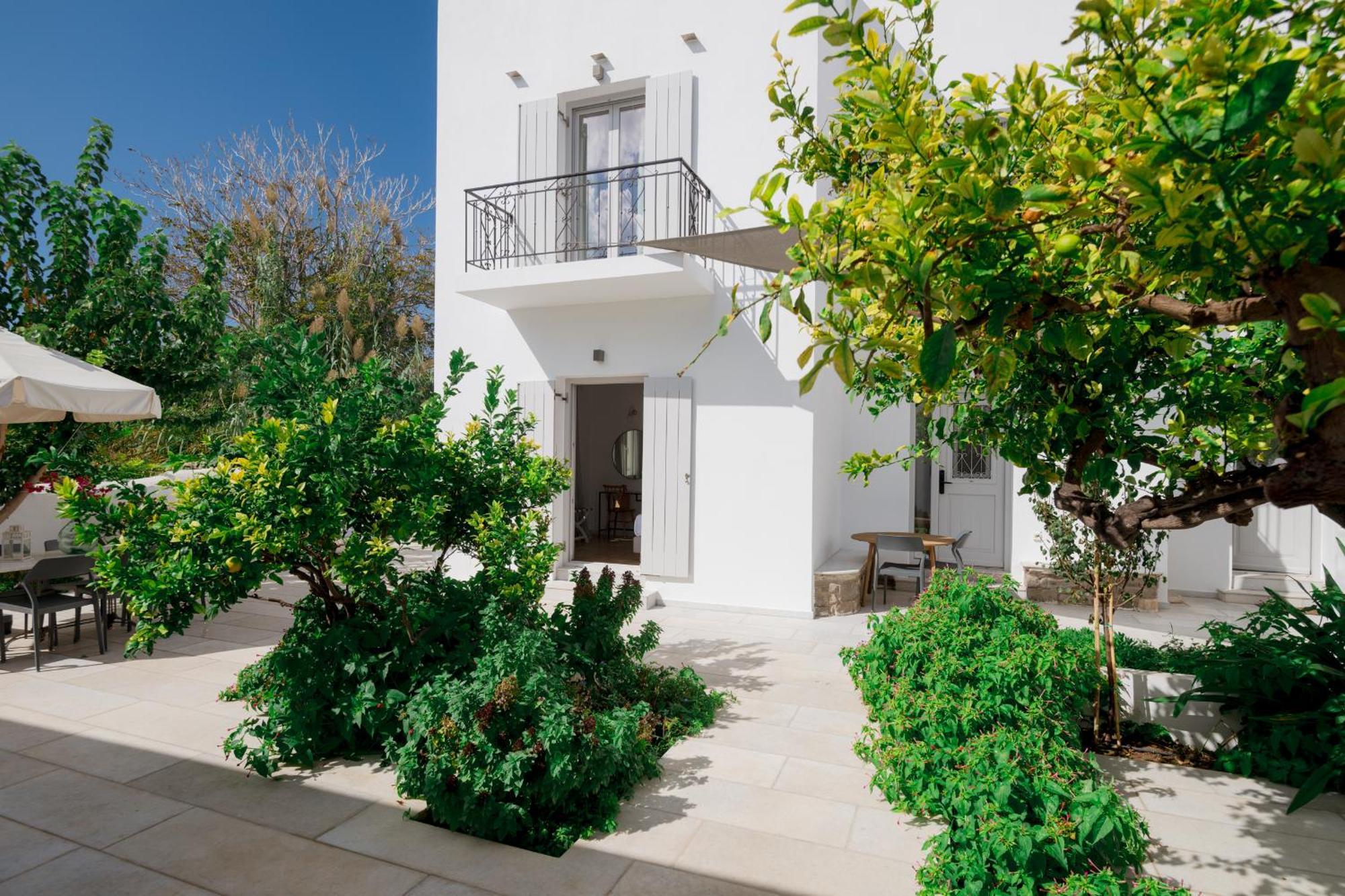 Nautilus Apartments Парос Екстериор снимка