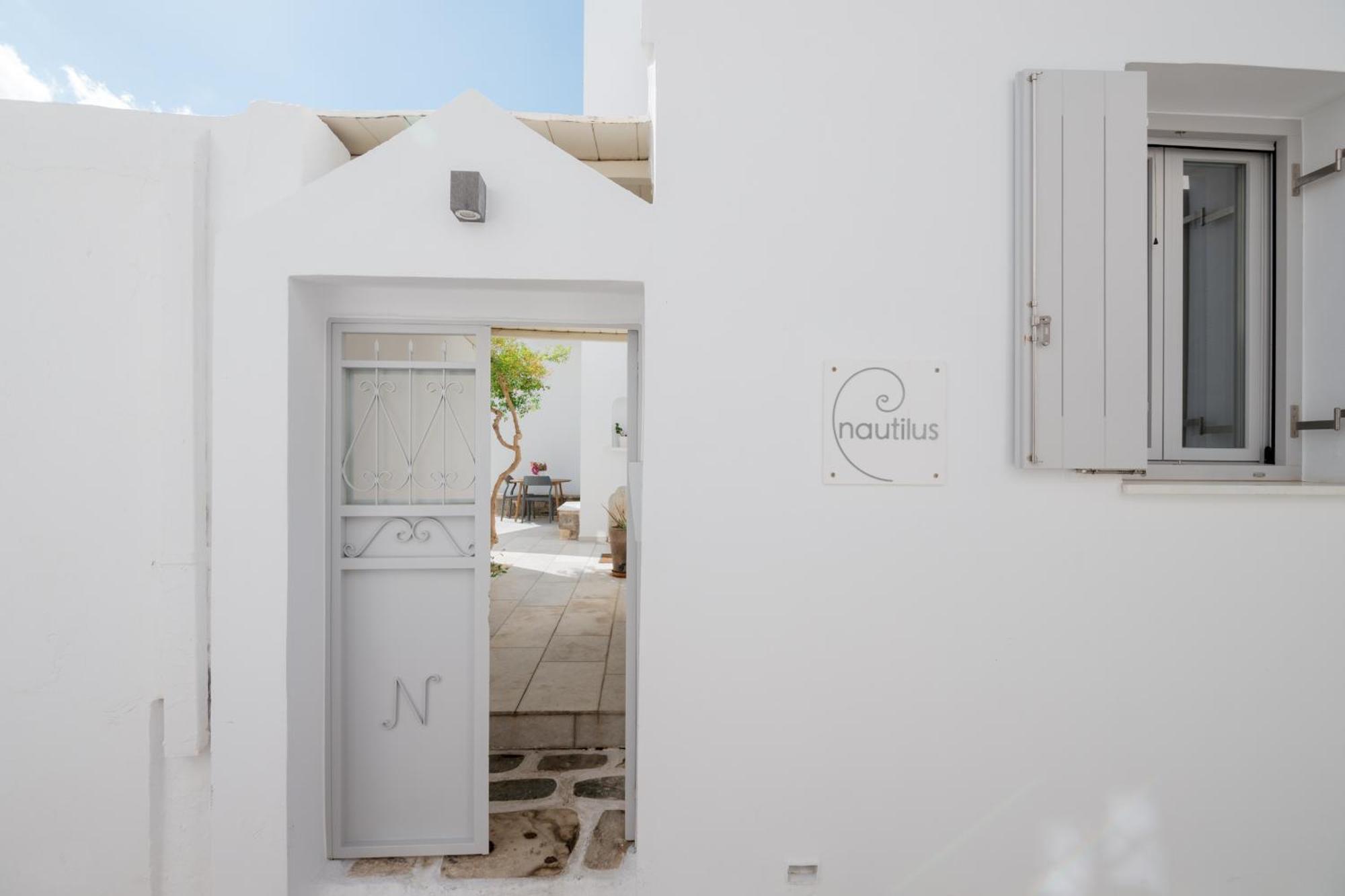 Nautilus Apartments Парос Екстериор снимка