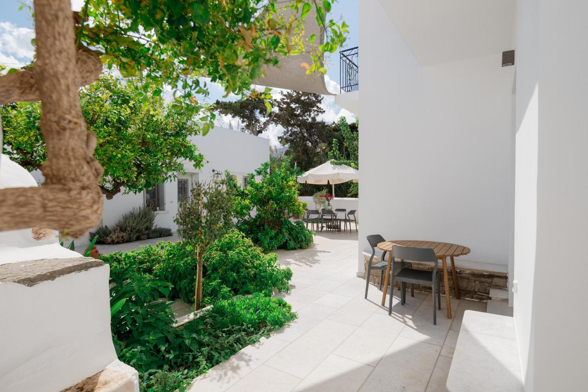 Nautilus Apartments Парос Екстериор снимка
