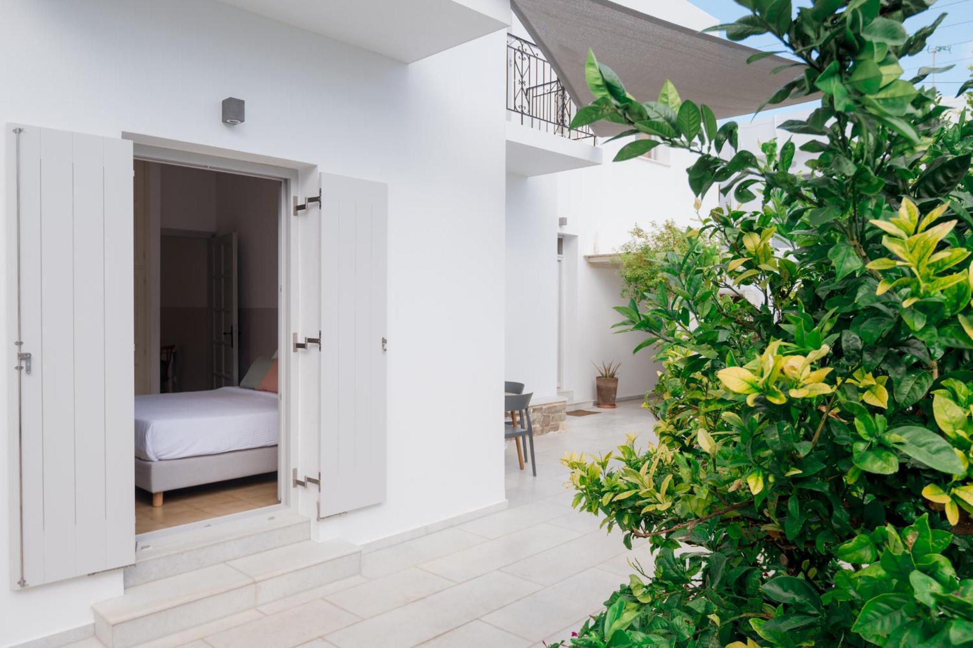 Nautilus Apartments Парос Екстериор снимка
