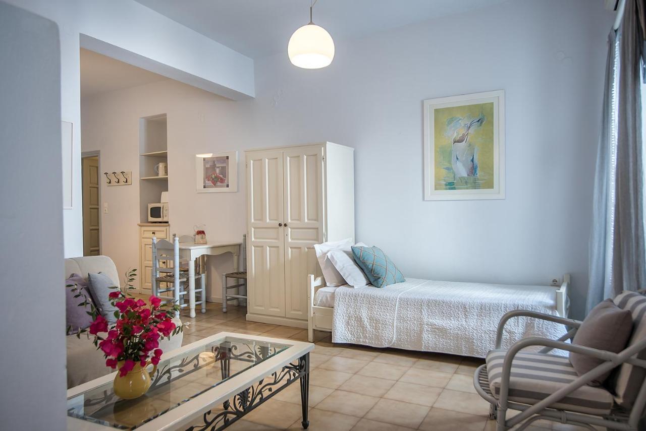 Nautilus Apartments Парос Екстериор снимка