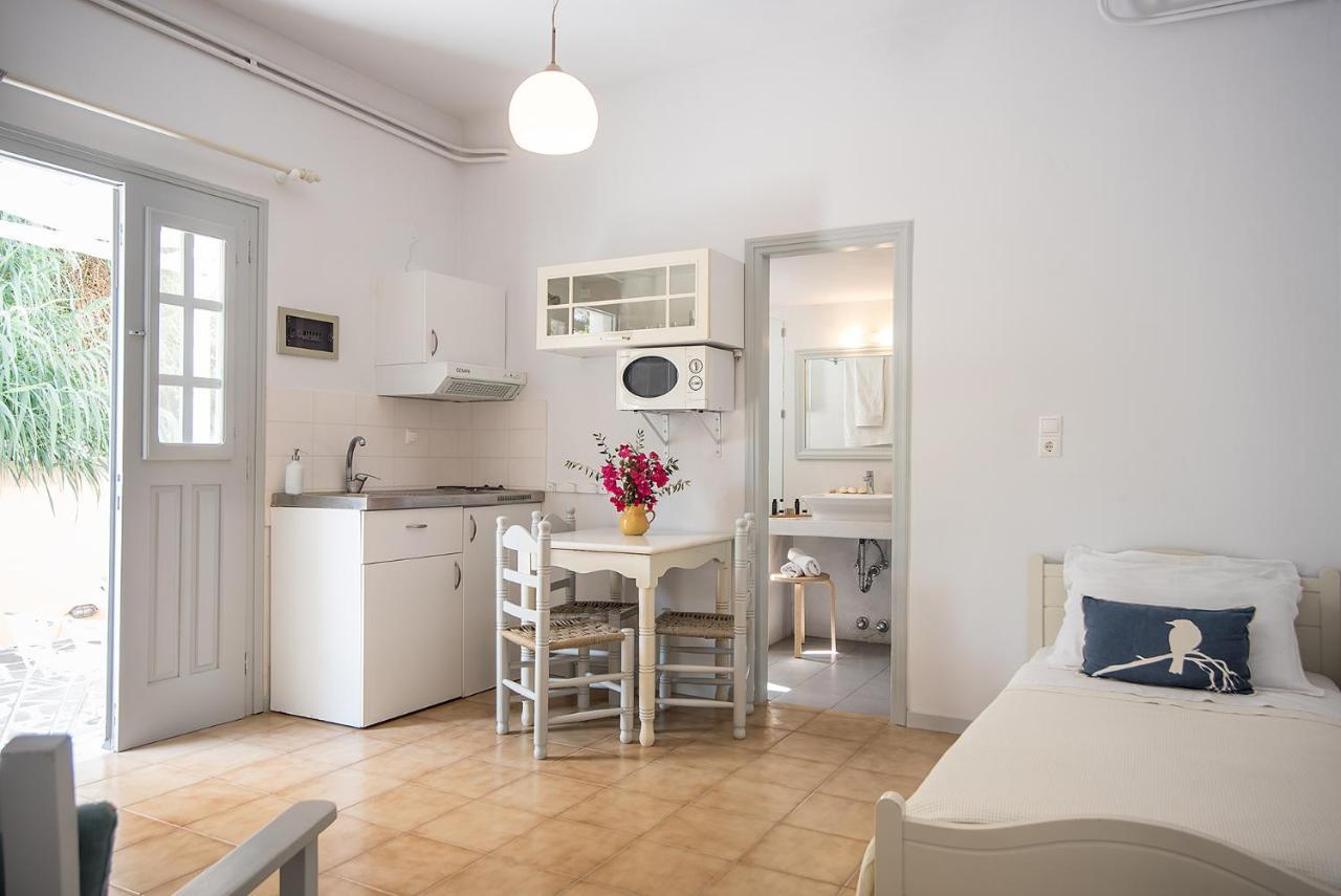Nautilus Apartments Парос Екстериор снимка